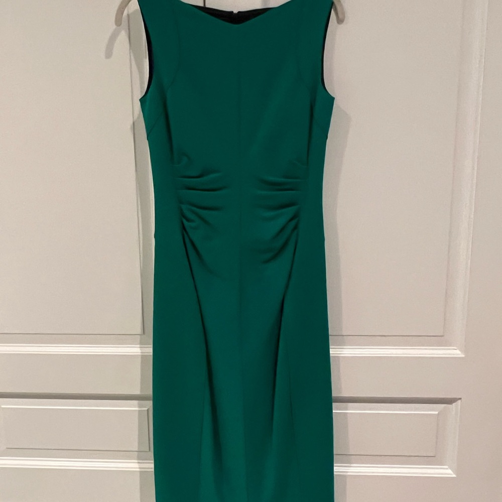Gorgeous emerald green Kobi Halperi sheath dress.
